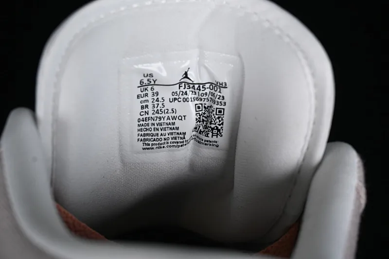 All categories Air Jordan Jordan series basketball shoes Air Jordan 1 Low Z version Air Jordan 1 Low AJ1 Joe 1 low-top cultural casual sneakers FJ3445-001